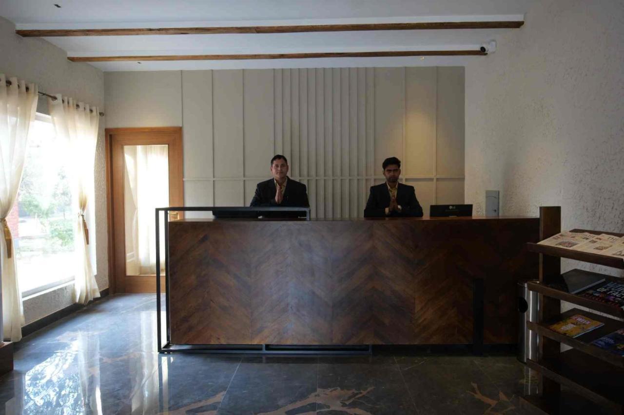 Mango Tree Resorts Siyana Экстерьер фото