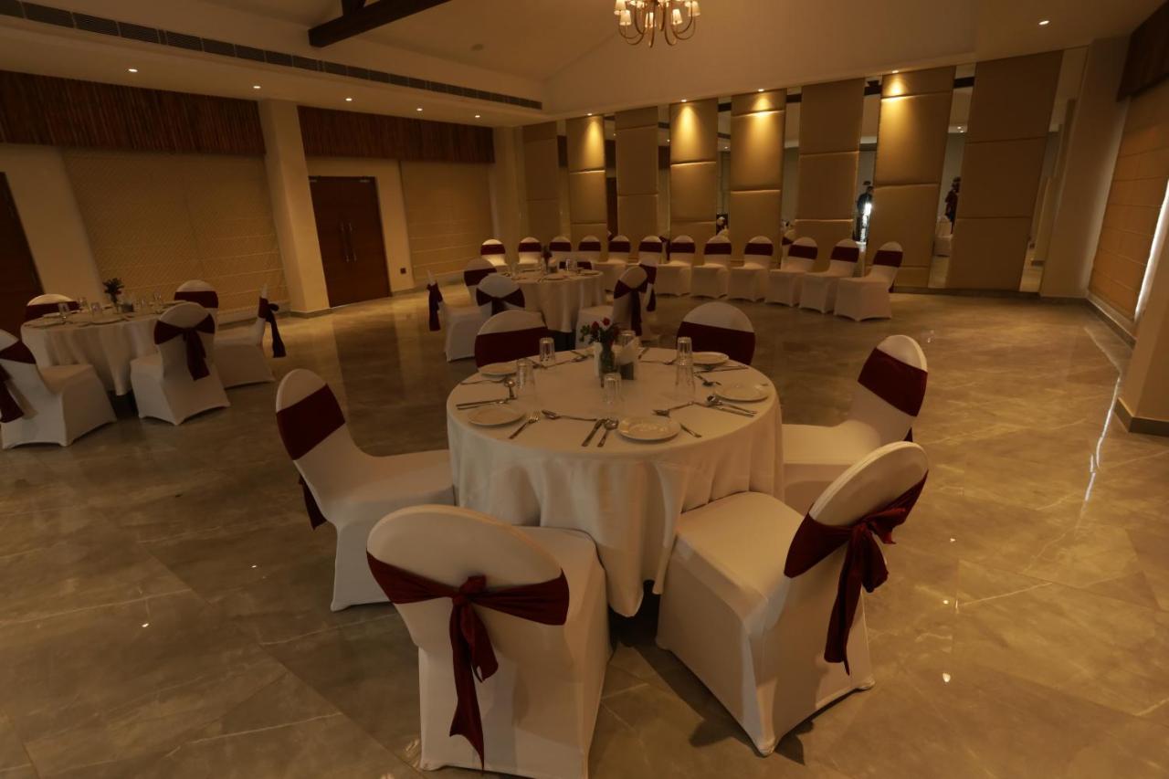 Mango Tree Resorts Siyana Экстерьер фото